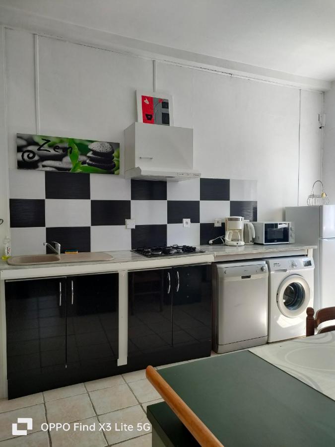 Appart La Percep La Tour-dʼAuvergne Extérieur photo